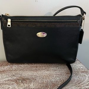 Coach crossbody bag, excellent, like new condition.